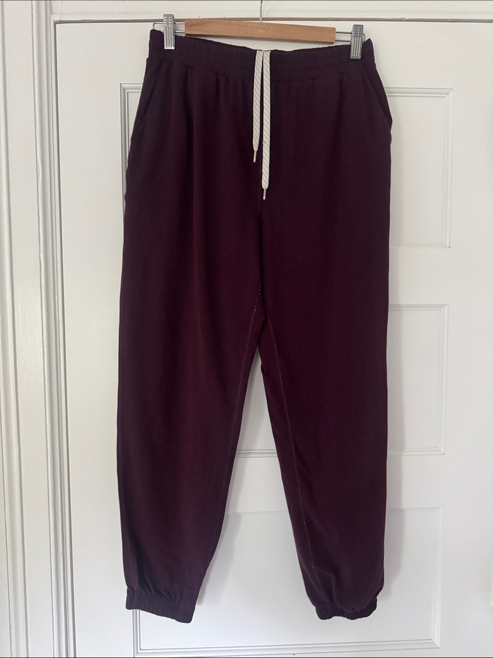Vuori Women’s Joggers Medium